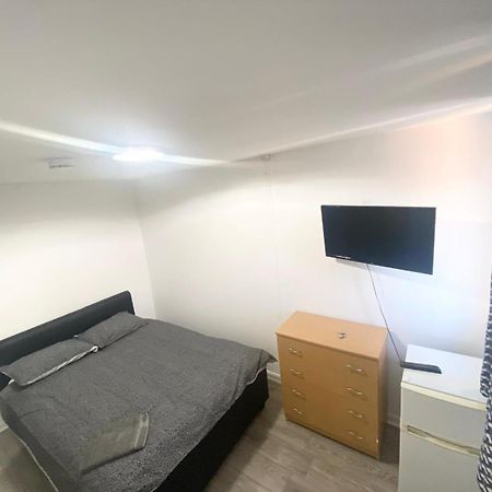 The Heathrow Lodge London Uk هارموندسورث المظهر الخارجي الصورة