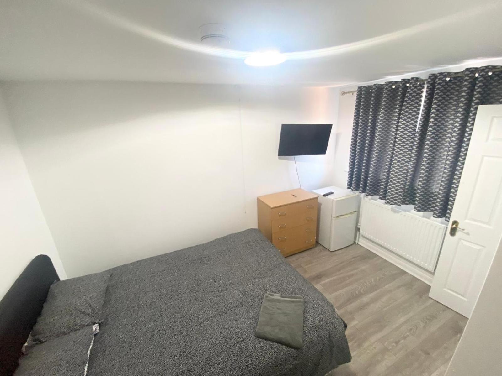 The Heathrow Lodge London Uk هارموندسورث المظهر الخارجي الصورة